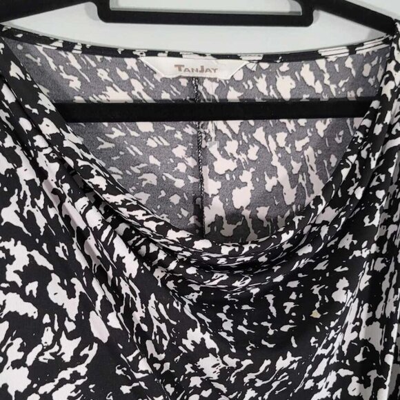 Tanjay cap sleeve black and white mottled pattern dress. EUC - Picture 2 of 8